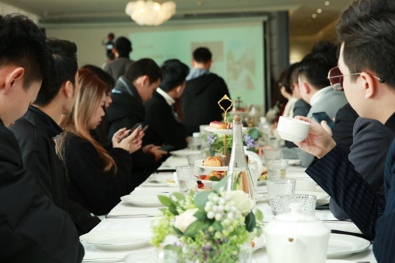 伊的家妍诗美浮生光影年度精致沙龙暨高端会员品香会