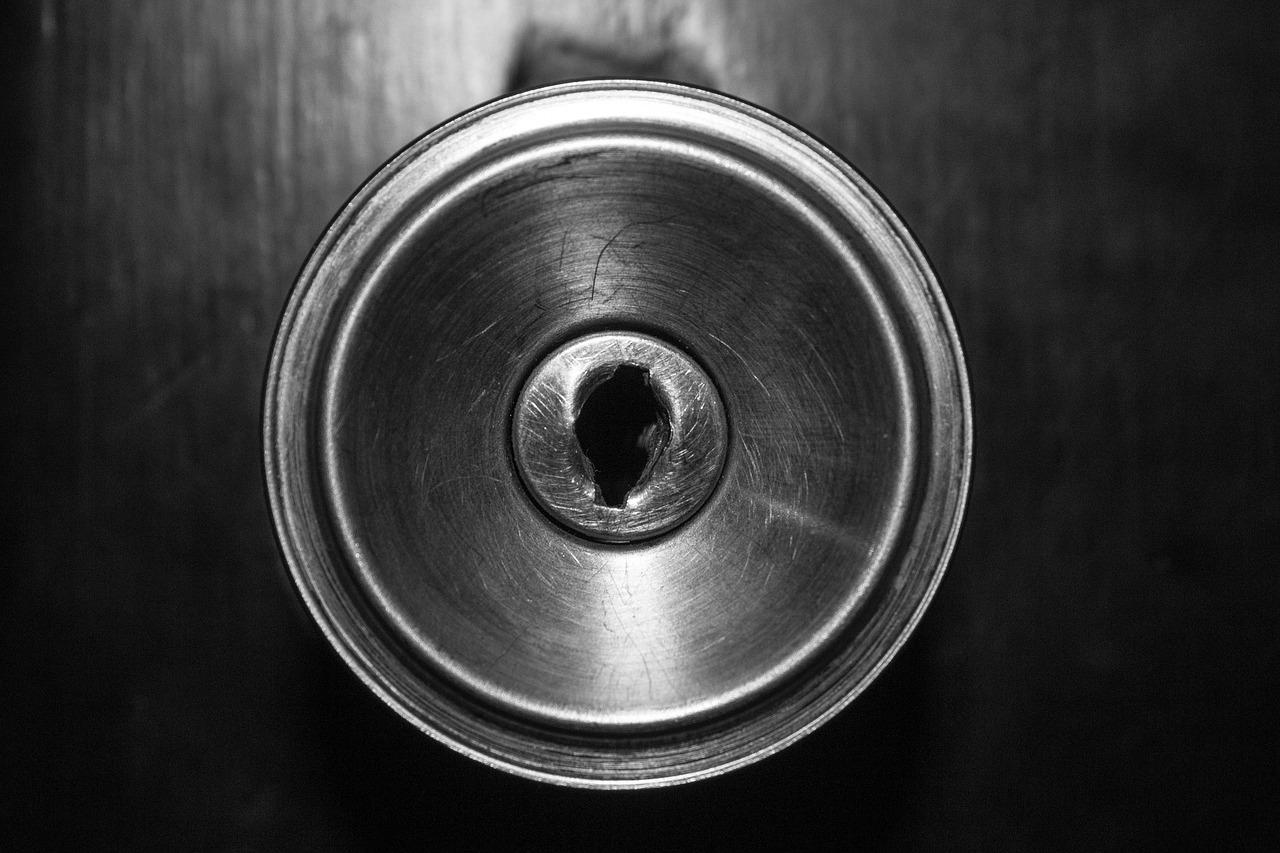 镁钛门安装注意事项