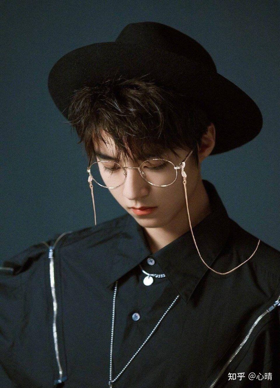 王俊凯有没有什么出圈神图? - 知乎