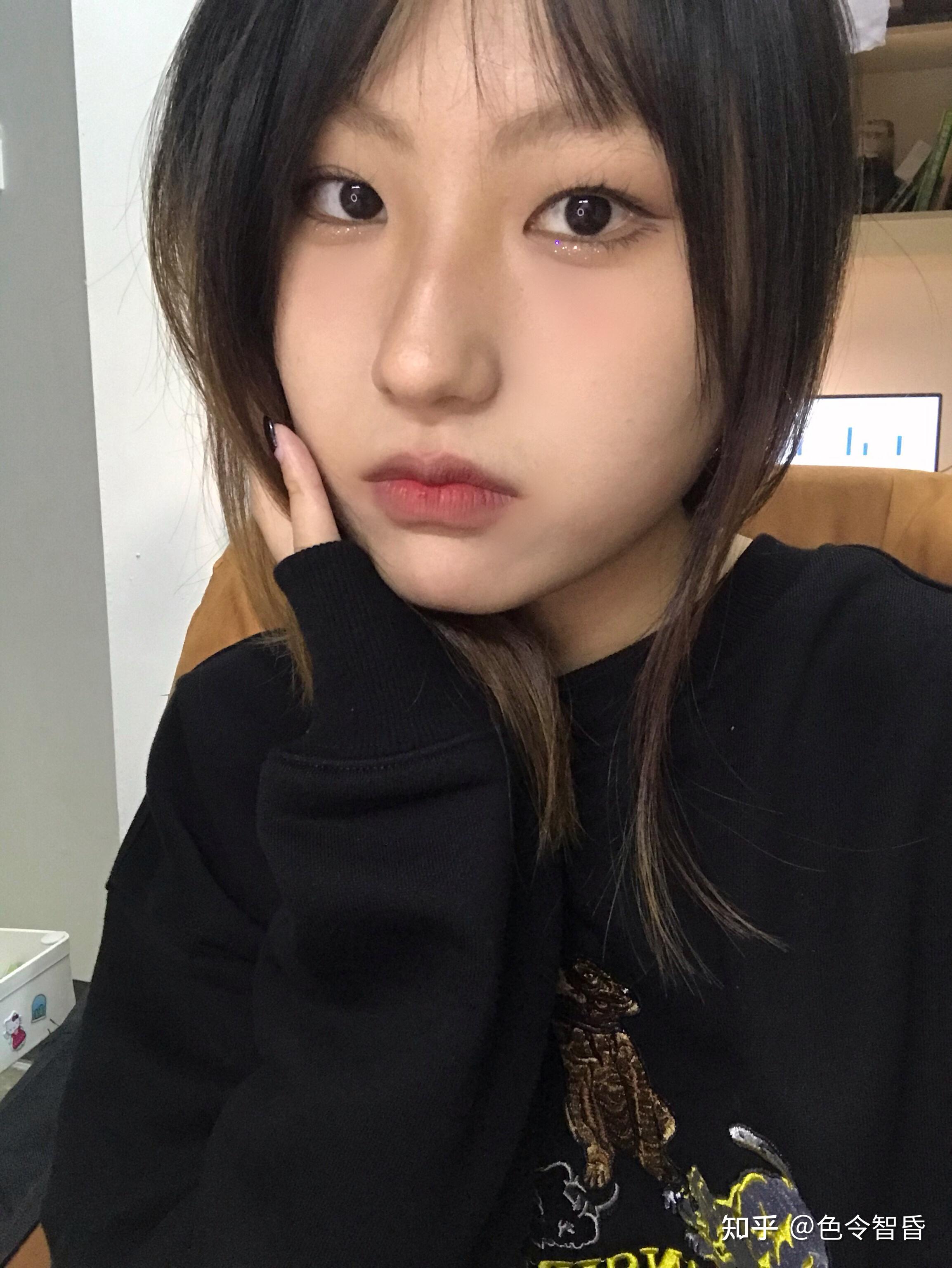 你见过鼻子大但很好看的女孩吗