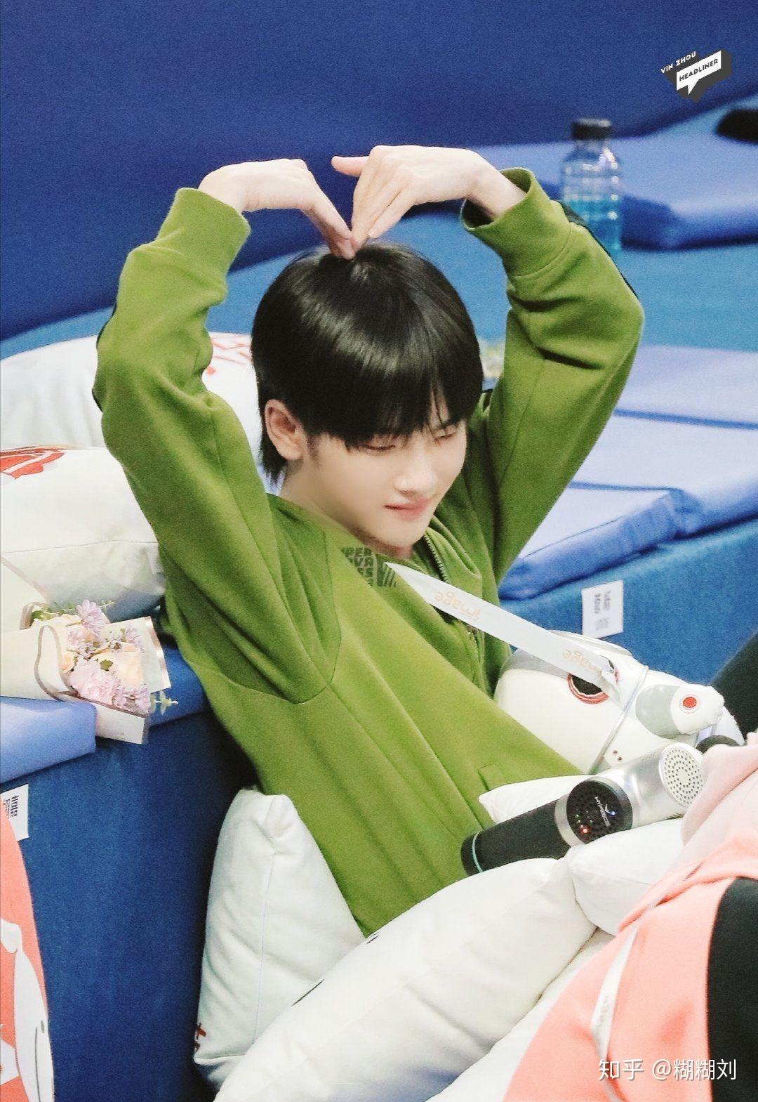 有没有周震南可爱的照片?求求各位大佬帮帮忙? - 知乎