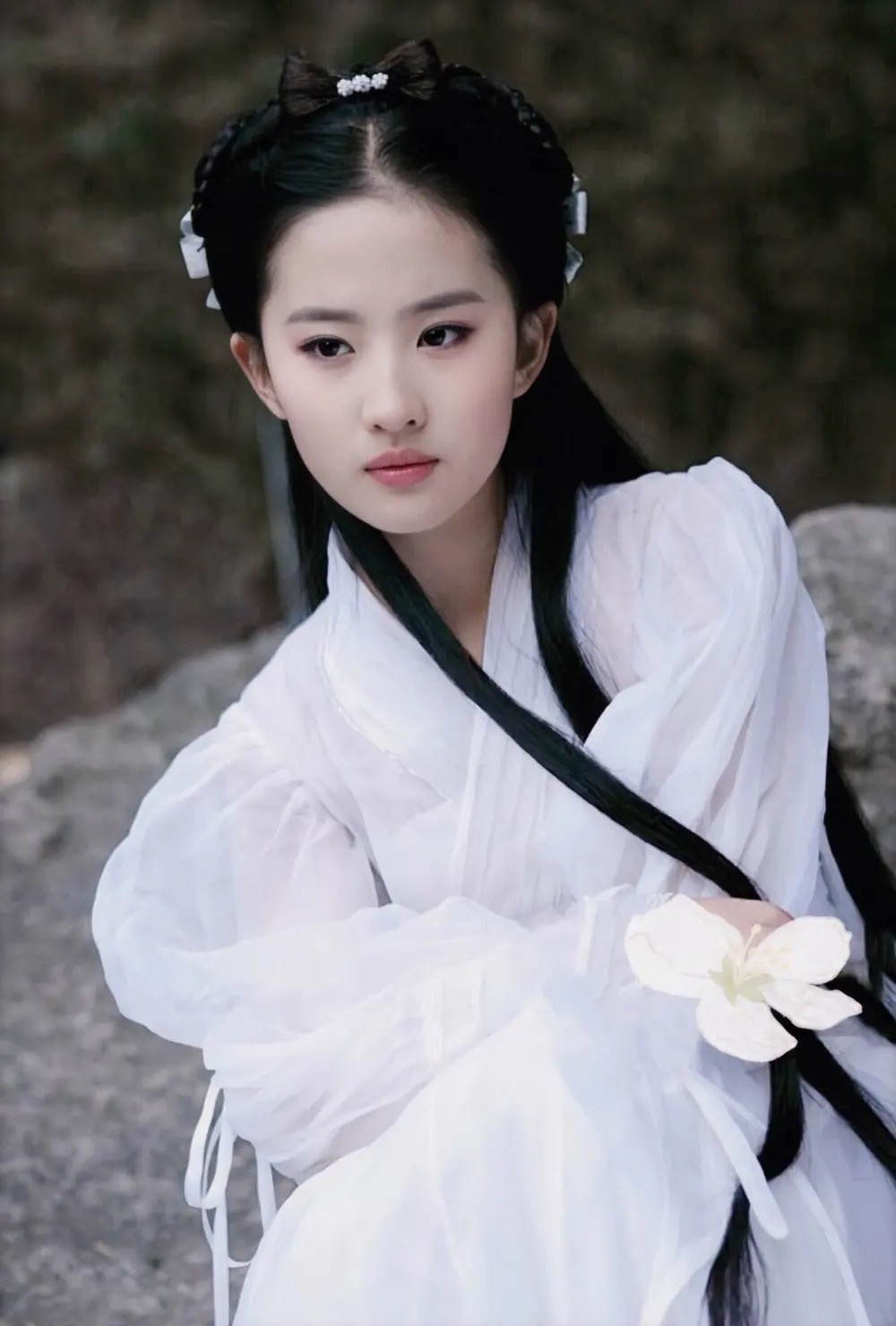陈妍希扮演的小龙女怎么样? - 知乎