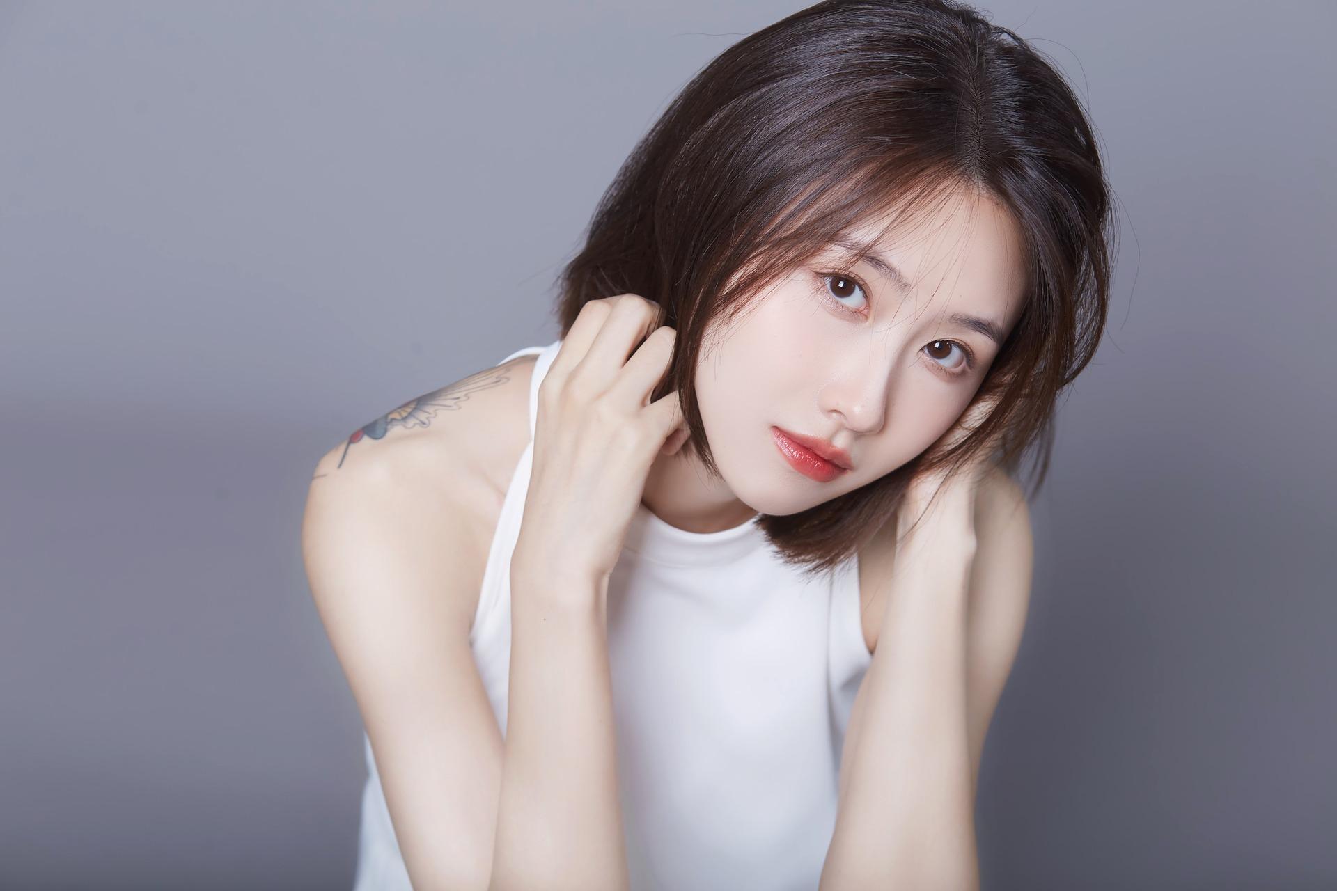 你有哪些惊艳绝色的美女手机壁纸? - 知乎