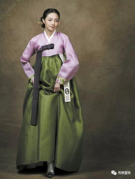 从科普的角度看,朝韩的「露乳装」究竟是怎么回事? - 知乎