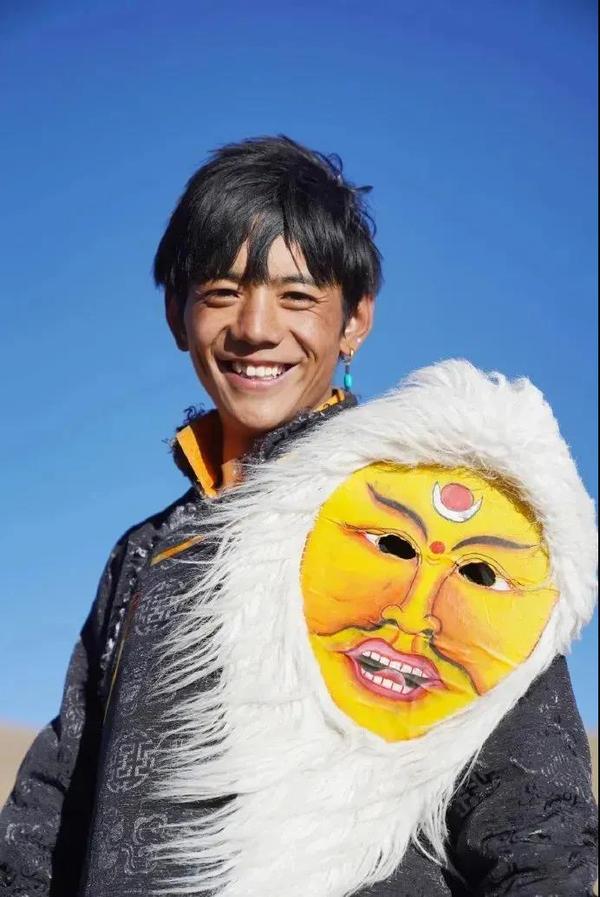丁真红了，欢迎男同胞们进入被女性挑颜的世界。这代人颜值崇拜到什么程度 - 知乎