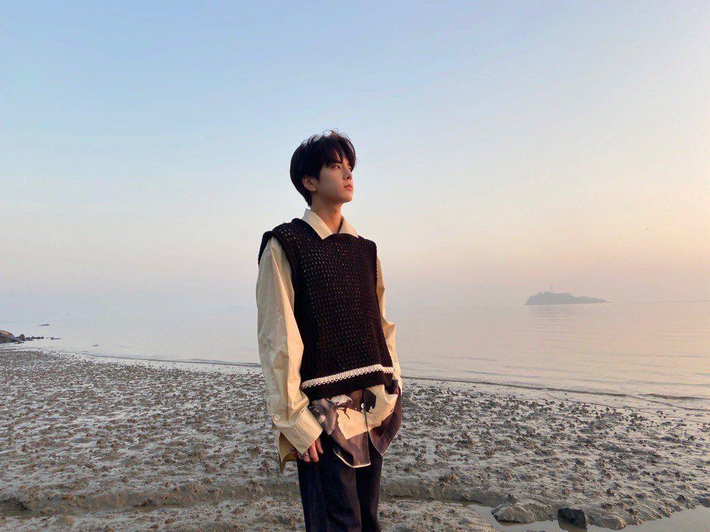 想认识新的帅气小哥哥了有没有姐妹安利一下自家idol