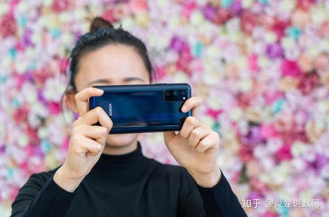 拍视频用什么手机拍最清晰 v2-7bdc1fbdf2e139d6022b65b31bb68dbc_r.jpg