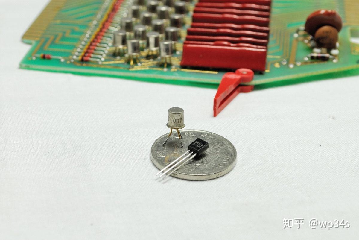 电与磁的极致艺术~1968年的HP9100A晶体管计算器(机)-2