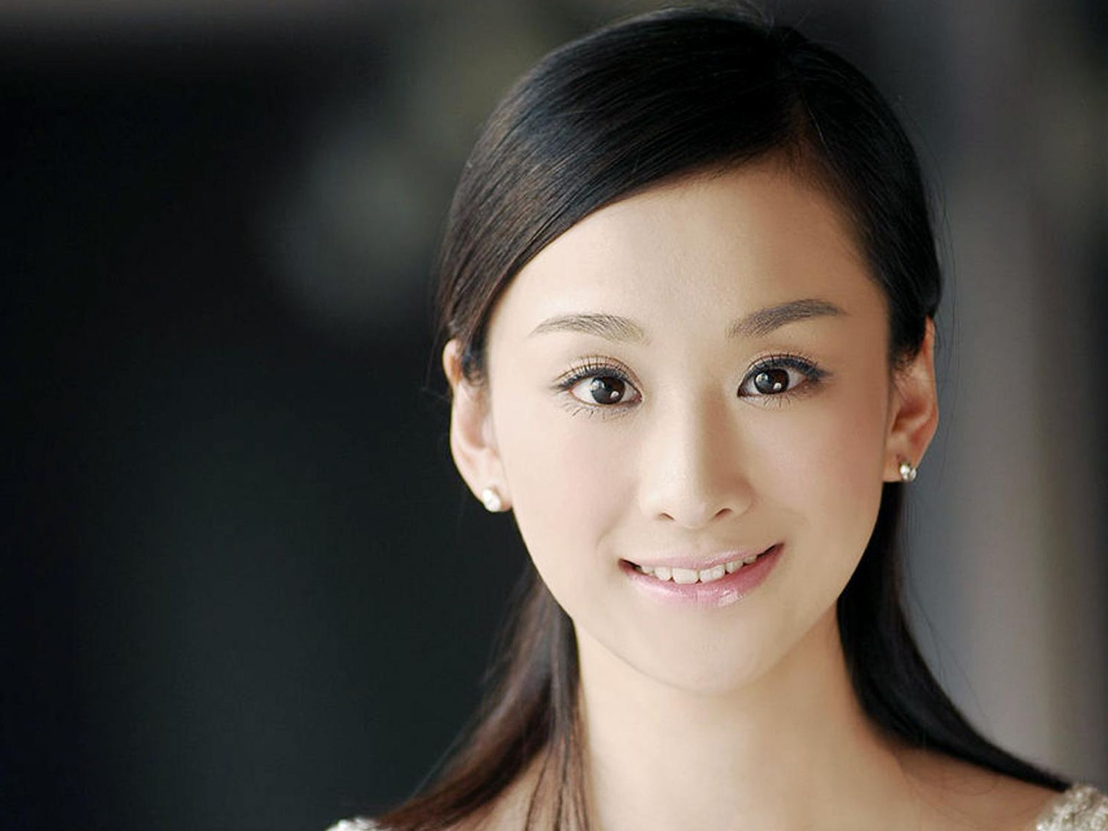 有哪些颜值高演技好却一直都不火的演员?