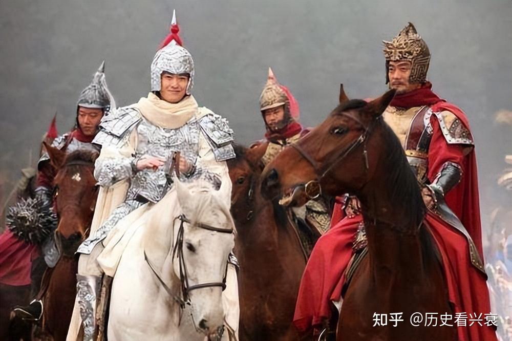 罗艺在演义中是罗成的父亲秦琼的姑父事实上并没有这种关系