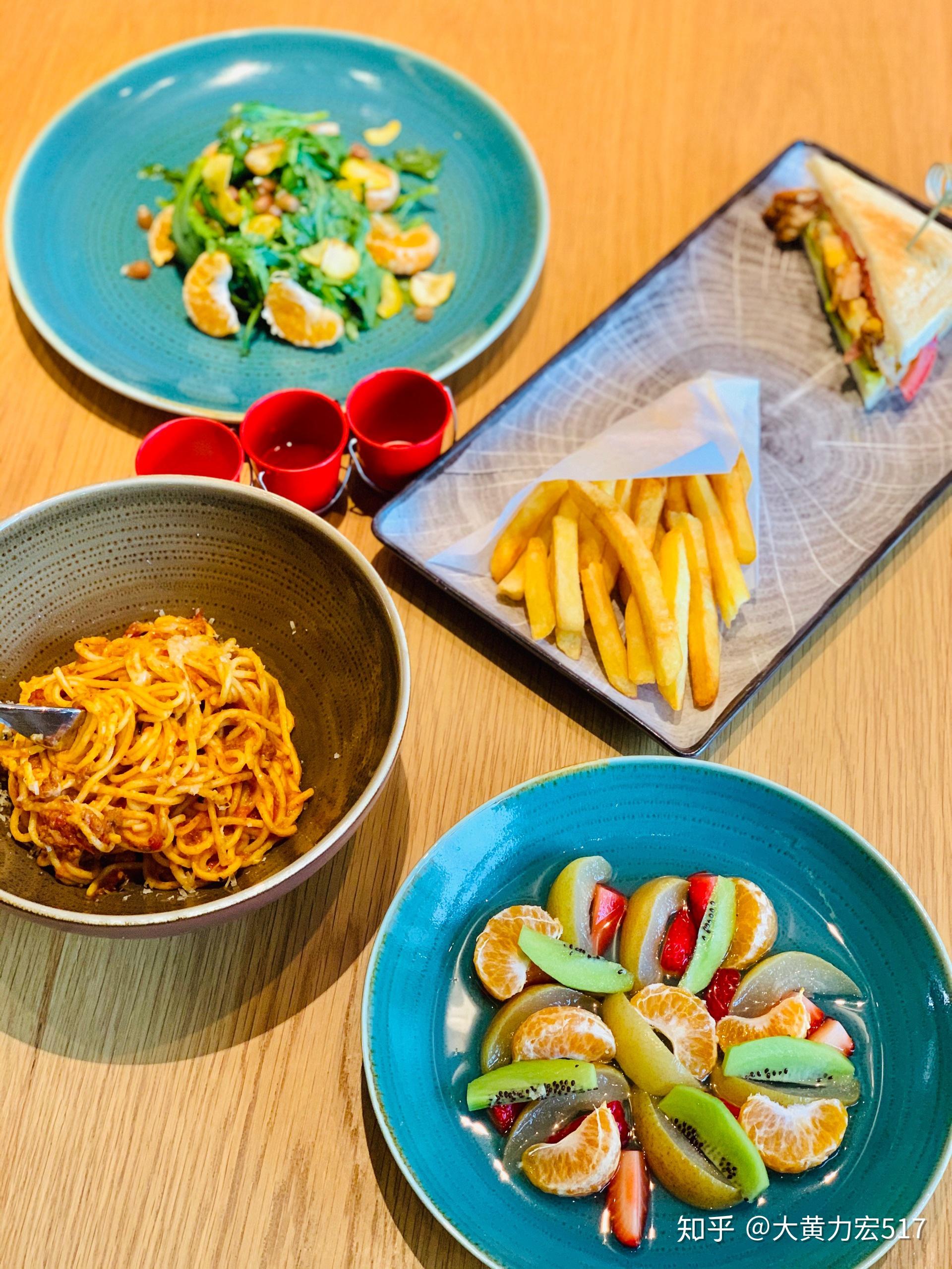 大黄逛吃逛吃之首北兆龙饭店65元套餐