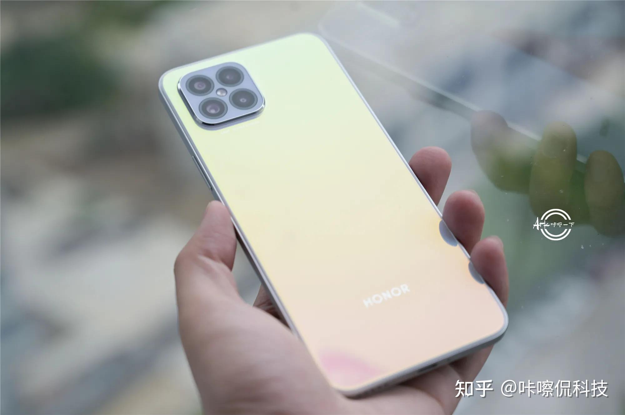 荣耀play5互联网新潮派担当新体验