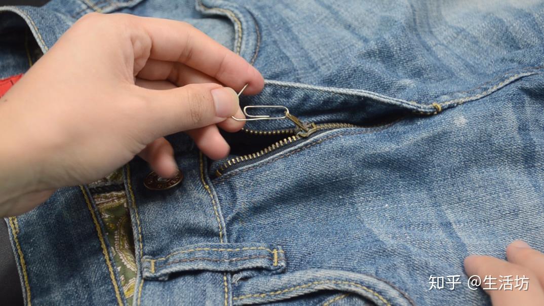 怎么上拉链的方法 v2-7c7515fcd4441a8d23cacb7d2e0be048_r.jpg