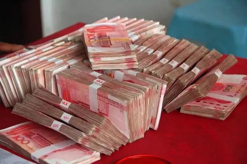 2%,有不超过60万元的创业贴息金额扶持,还是免抵押由财政担保的.