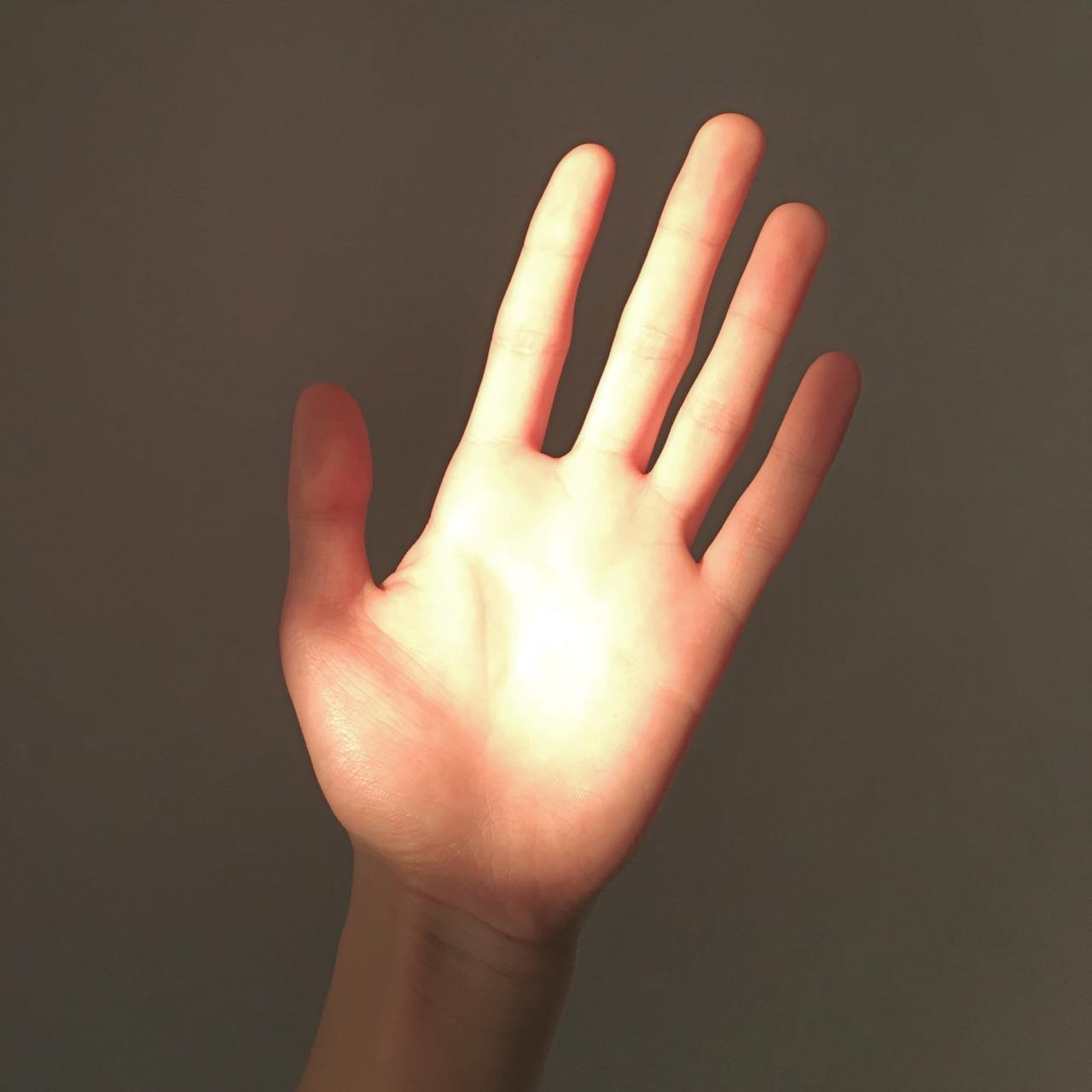 拥有一双好看的手是种怎样的体验?