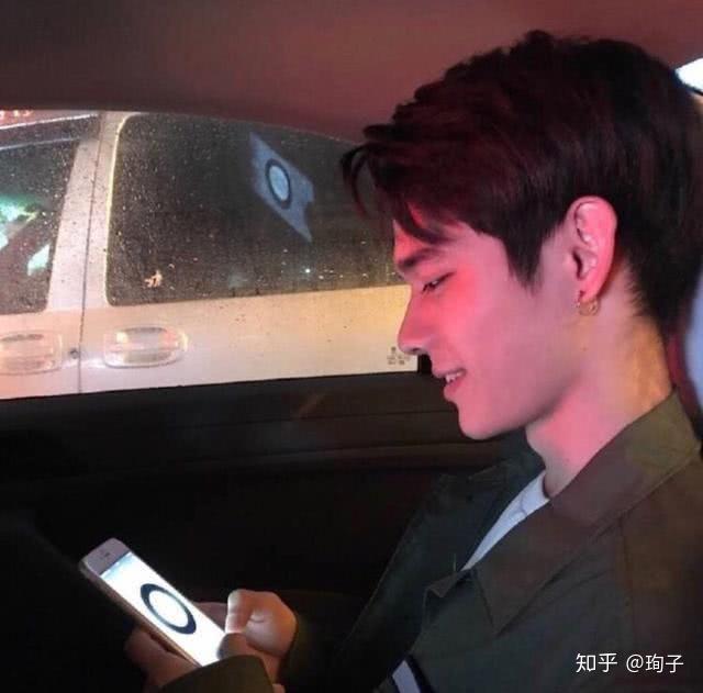 有哪些不知名的男生照片让你念念不忘想知道他名字