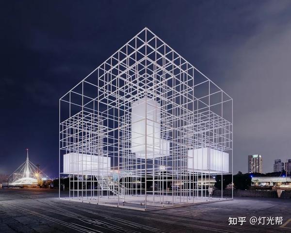 脉动的发光箱体,装置艺术“THE CUBE 谧静立方” - 知乎