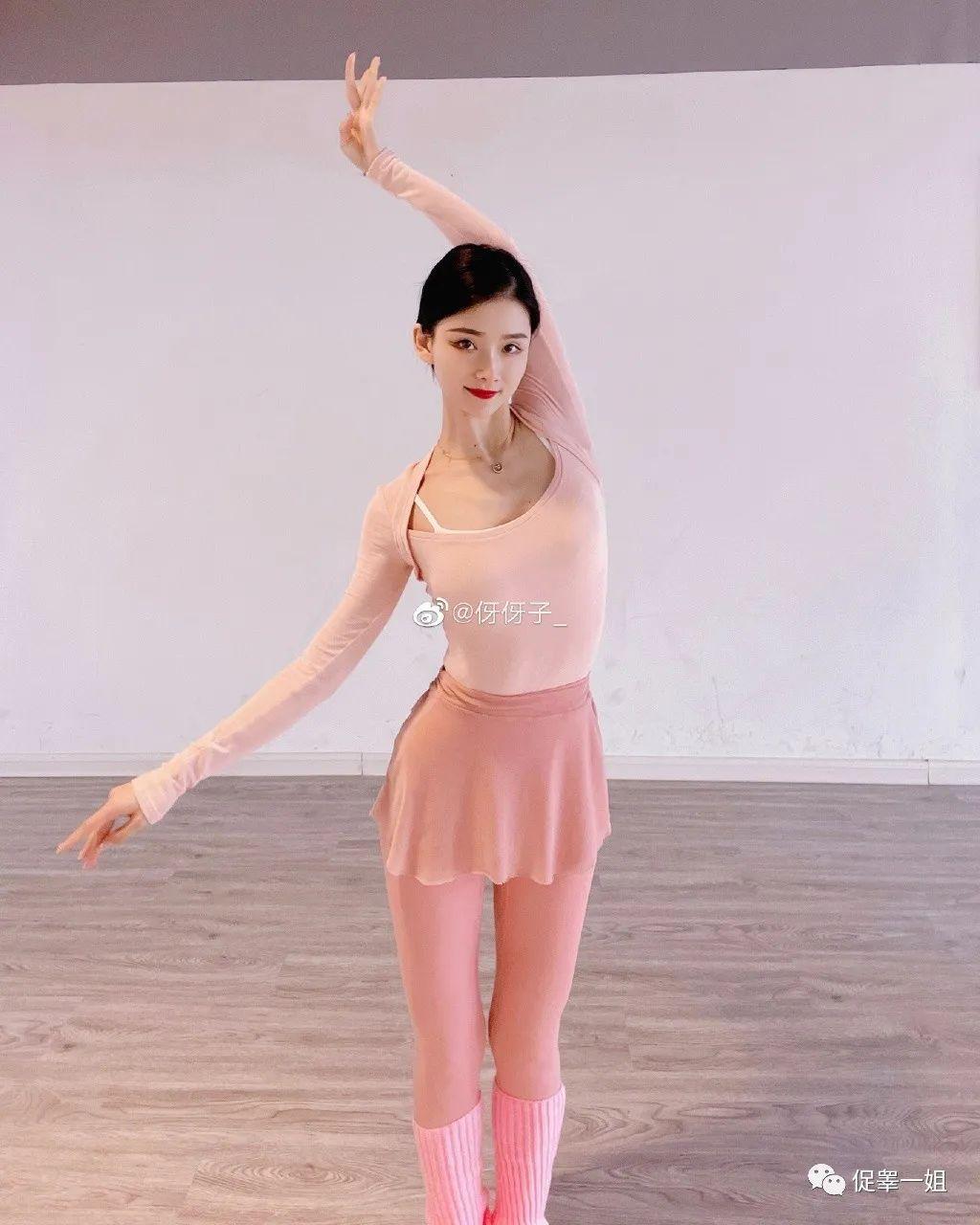 北舞女神这身材也太绝了搁谁看了不目瞪口呆啊