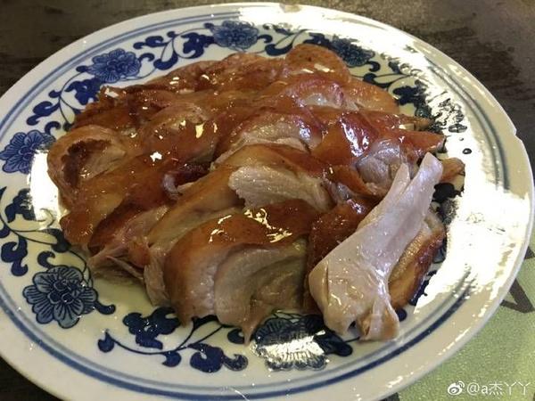 怎么看待北京老烤鸭店利群烤鸭对食客服务态度