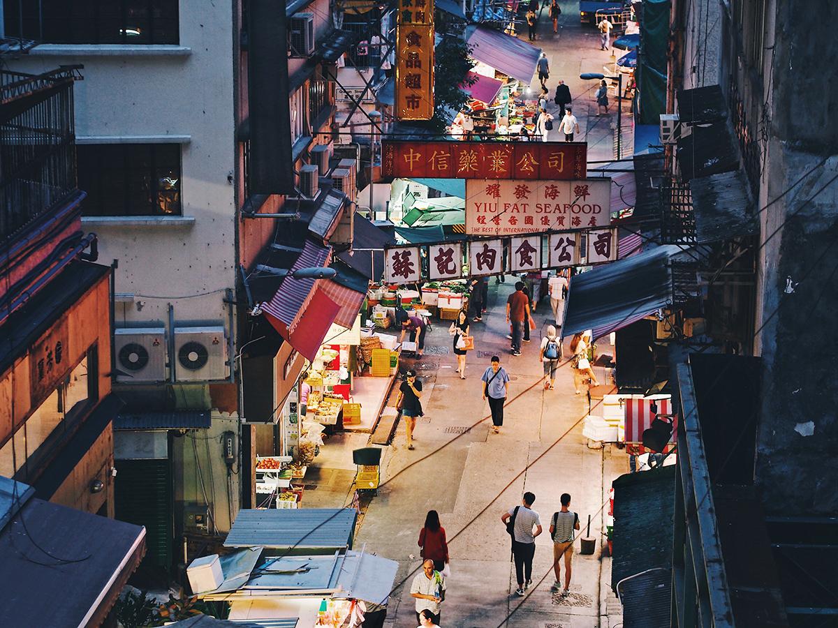 香港街头夜景高清图片下载-正版图片500613774-摄图网