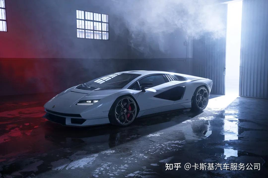 新车发布:限量112台,不是“精神复刻”,不是概念车,兰博基尼让传奇跑车Countach“康塔什”再度复活 - 知乎