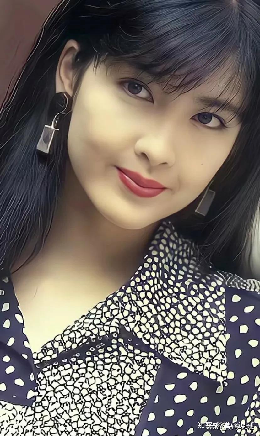 周慧敏在职业生涯中取得了哪些重要的成就?