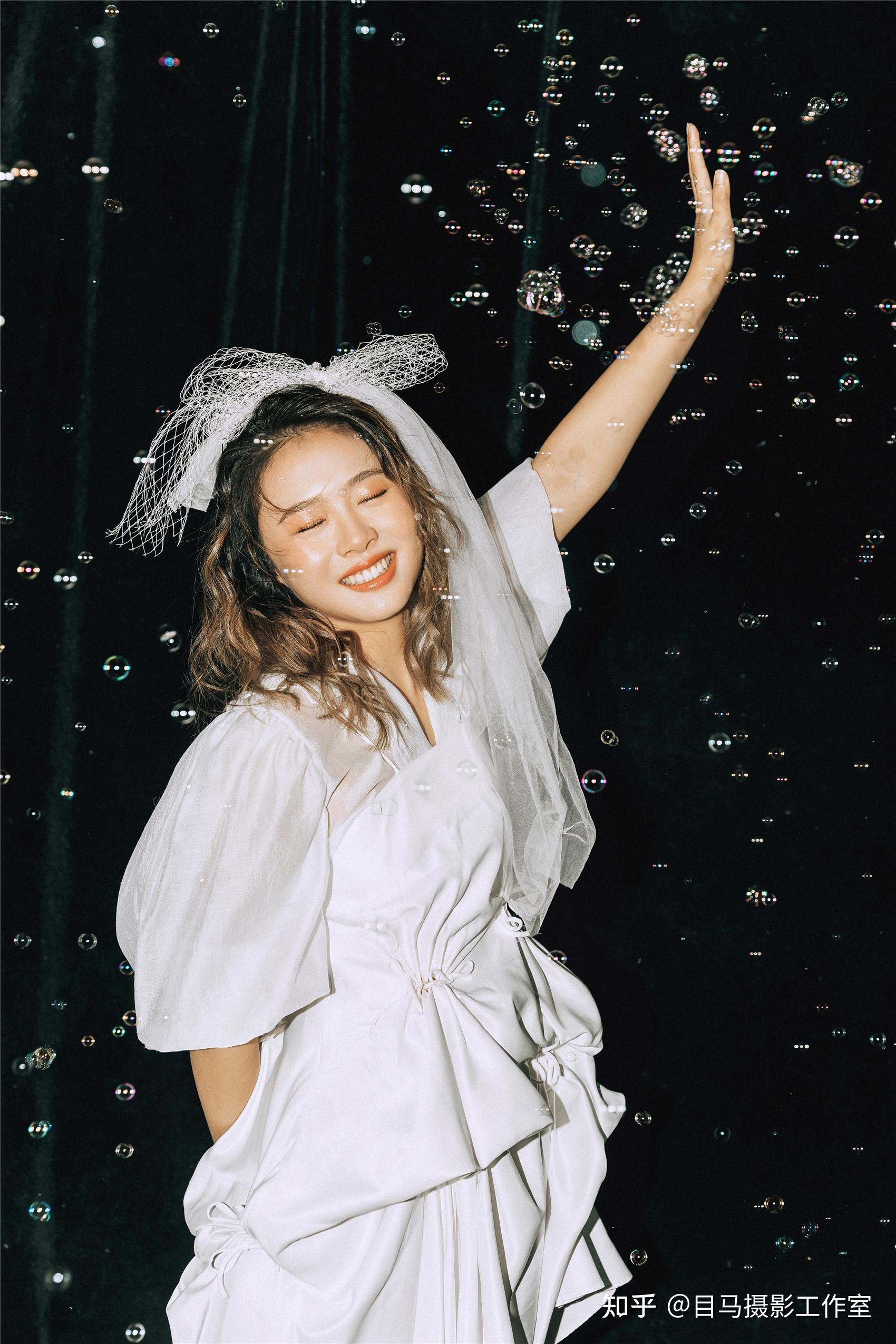 大学生一个,想拍艺术照,一般拍一套艺术照要多少钱啊? - 知乎