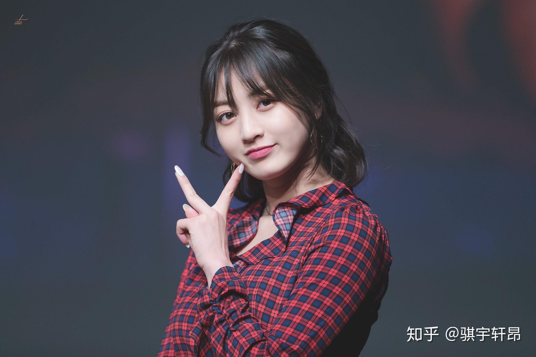 如何评价twice队长朴志效的长相