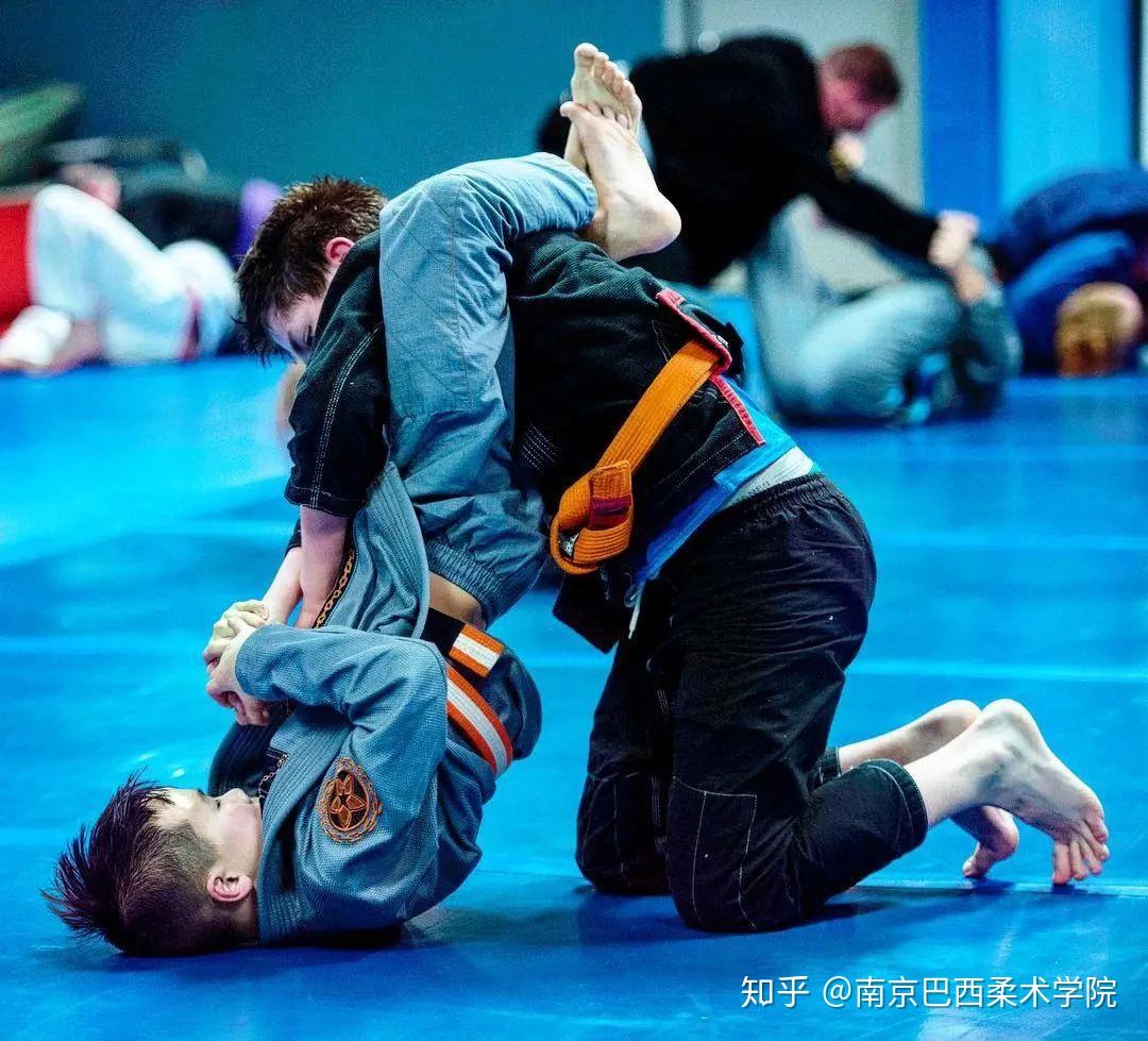 巴西柔术摆摊进行时