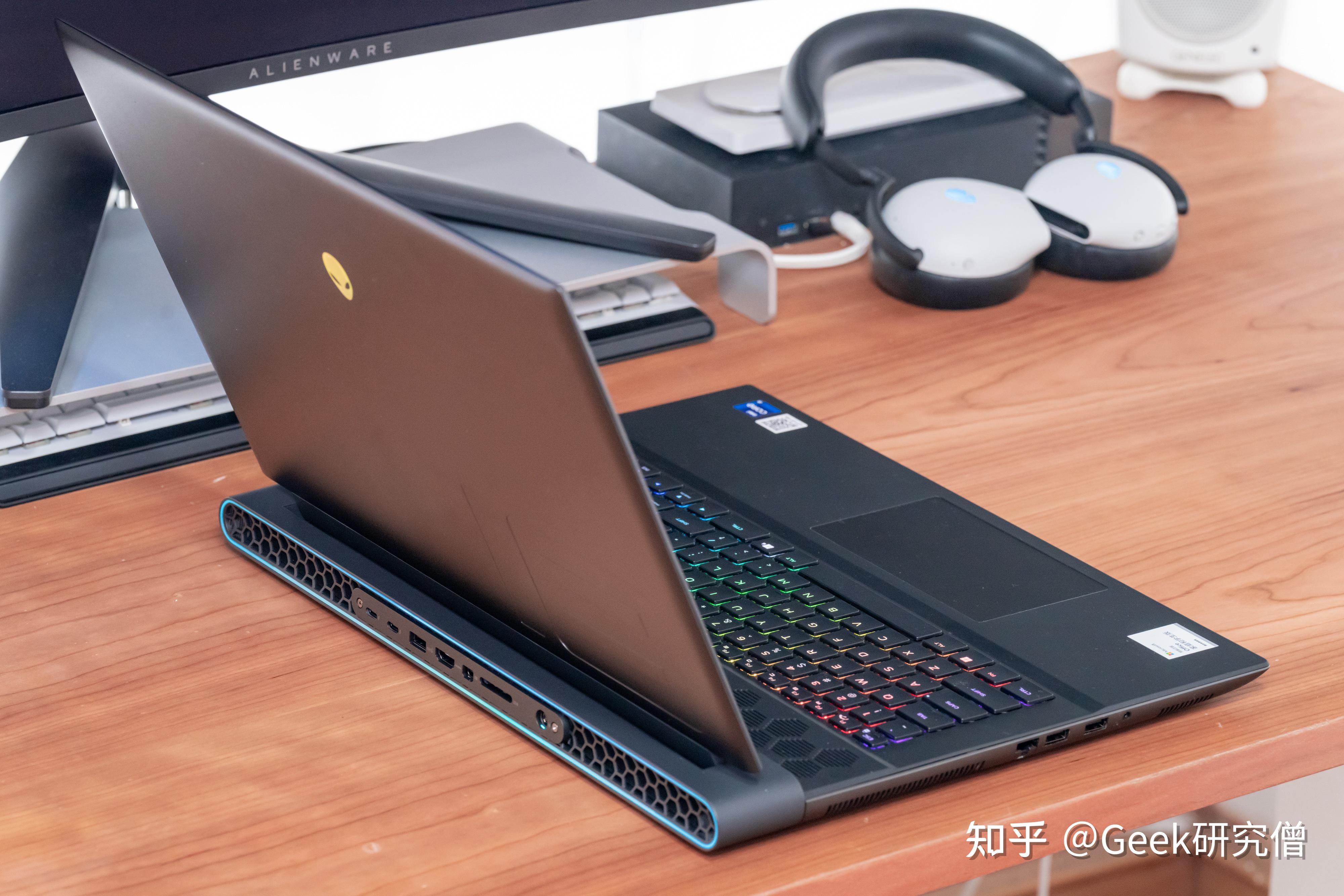 如何评价alienware外星人全新m18游戏本的强悍性能?