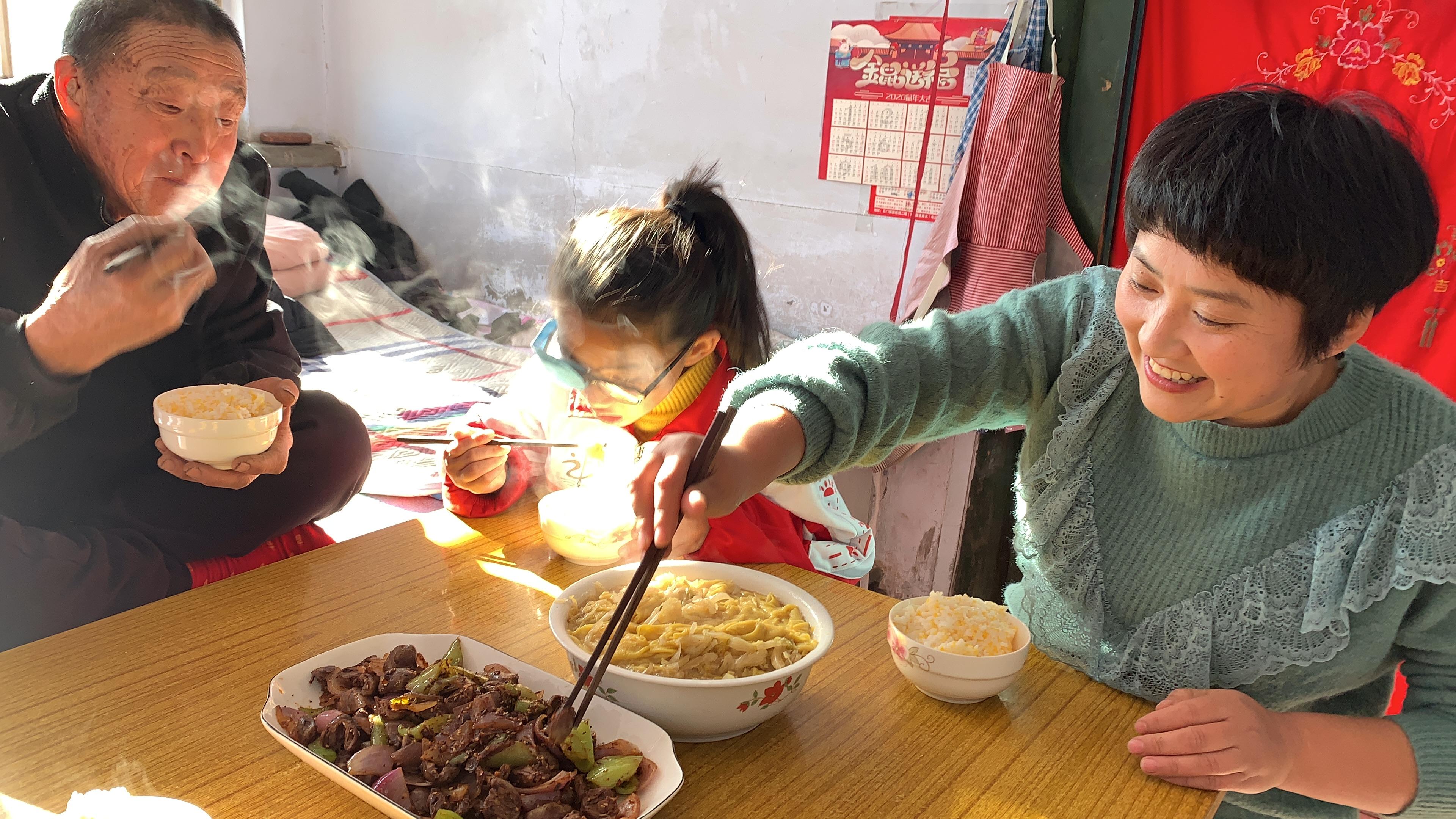 于 19 小时前 · 94 次播放冬季美食寒冷过冬烹饪冬季养生相关推荐