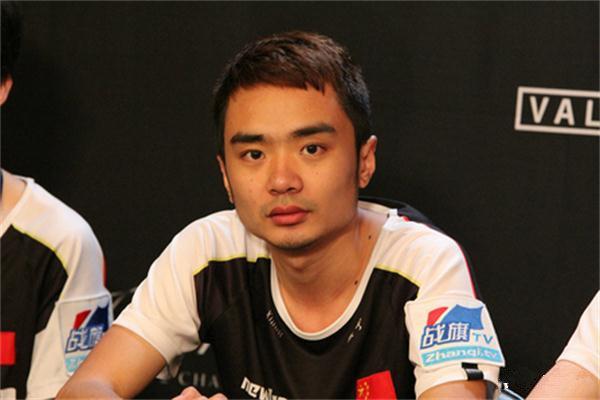 12月25日,newbee俱乐部老板牛蛙君被某员工发博讨薪.