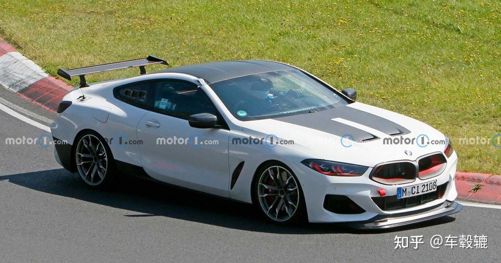 红色恶魔眼目光凶狠宝马m8新车型在纽北测试谍照