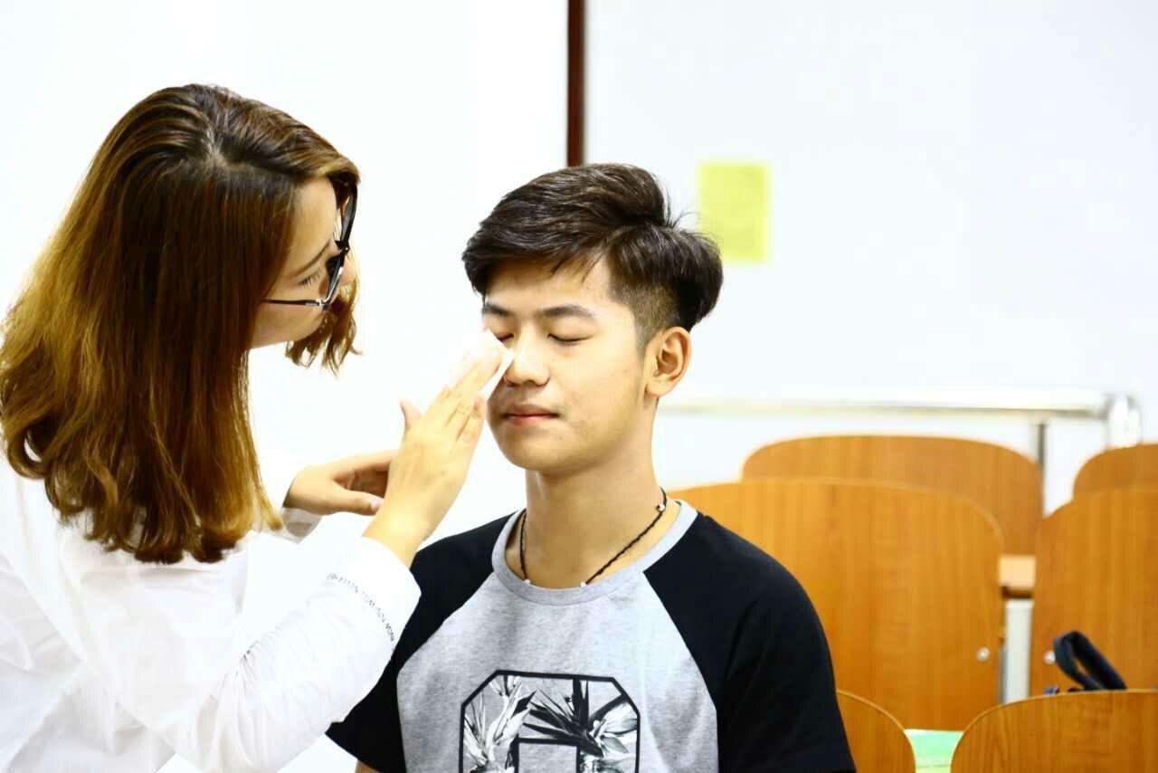 怎么才能变帅初中生 v2-7e4c9a1d1e651ffd5f3908ba811846db_r.jpg