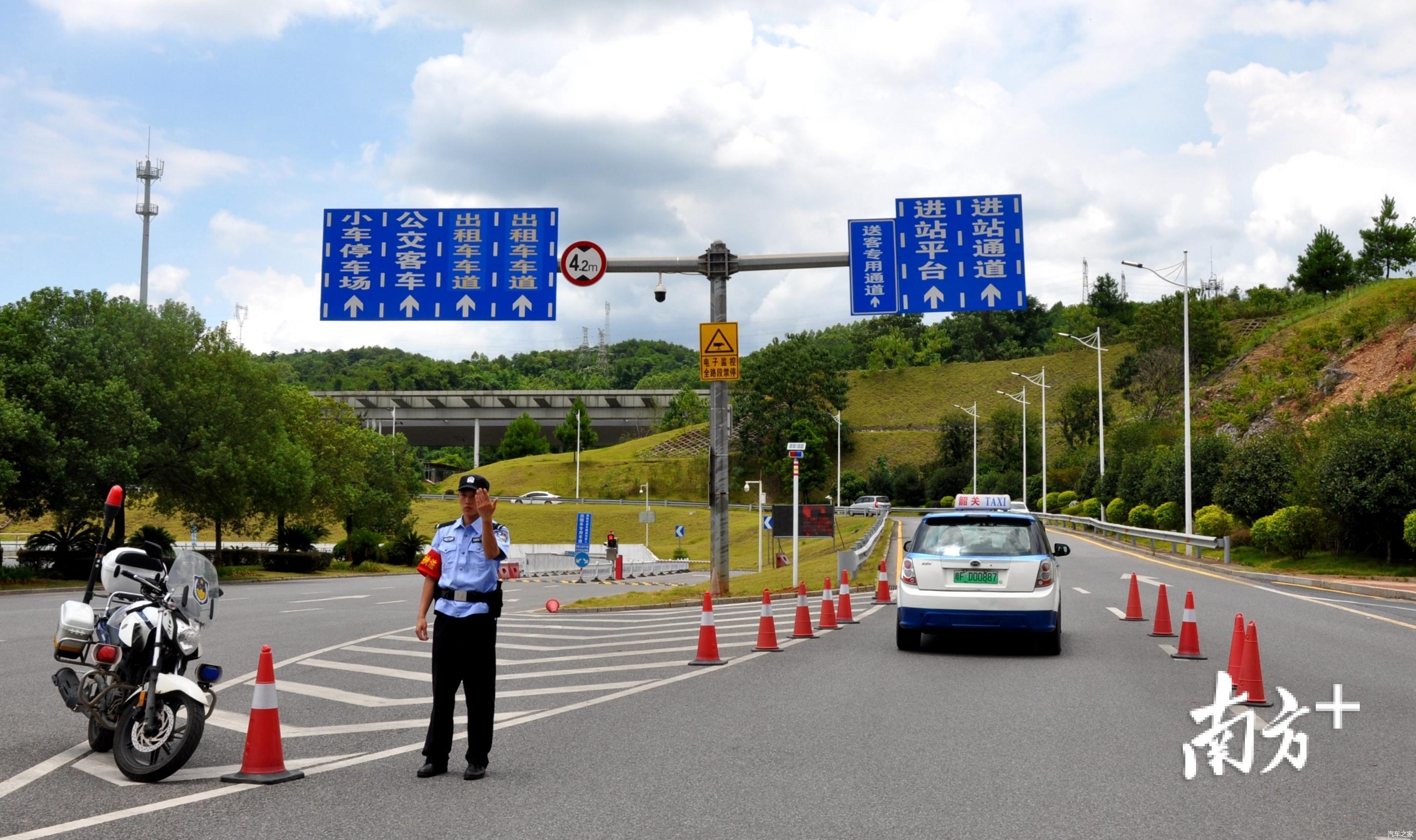 注意了新區公安加強韶關高鐵站路段交通秩序管制