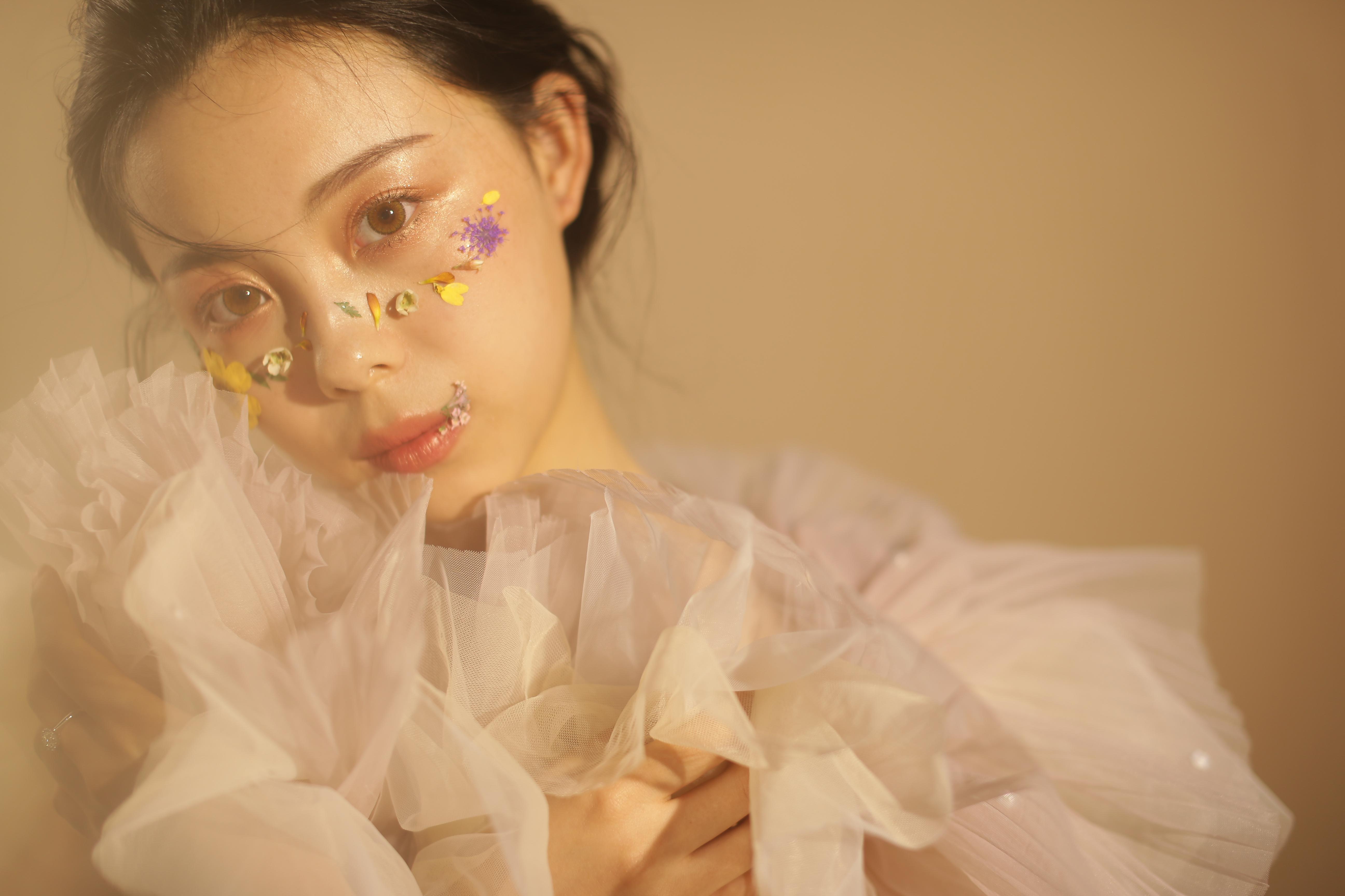 准备拍婚纱照和办婚礼有没有在这期间的化妆品推荐