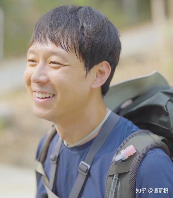 朴有天近况曝光,黄肌大素颜去登山憔悴模样秒变路人!这也太自然 - 知乎