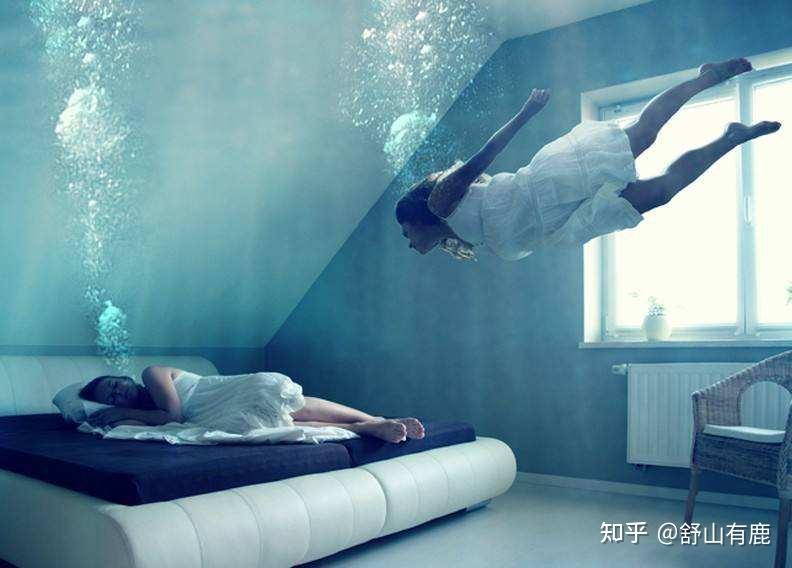 梦境中的时光逆流，解析梦到去世的人比去世时老的含义