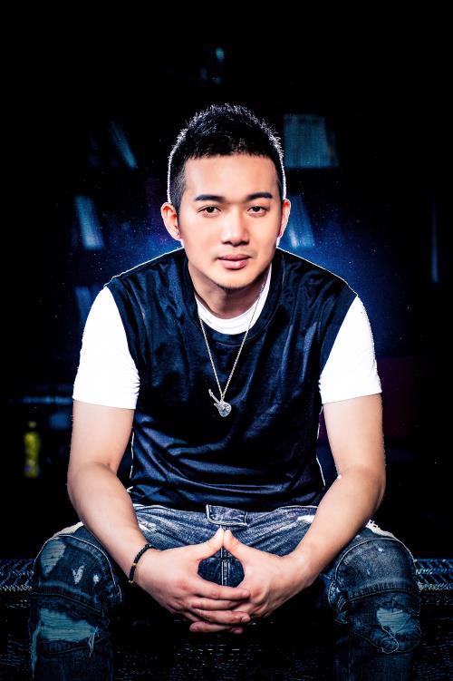 【歌手张智勇】如此有魔性的声音 有魔性的歌曲,使得网友对这部"