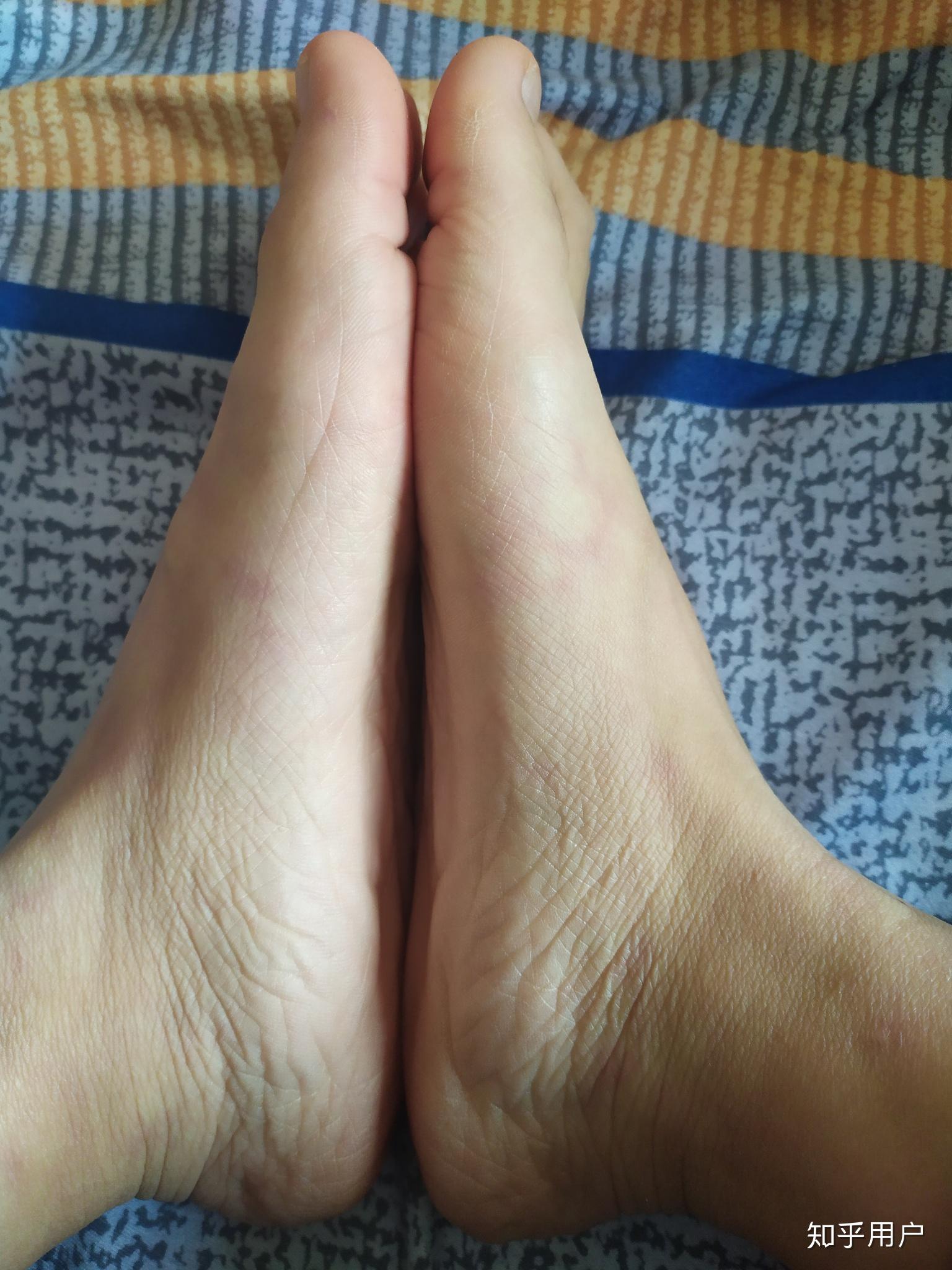 个子矮150女生且扁平宽大足底穿什么鞋子舒适且增高