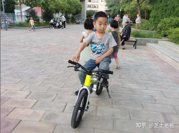 十七岁的单车
