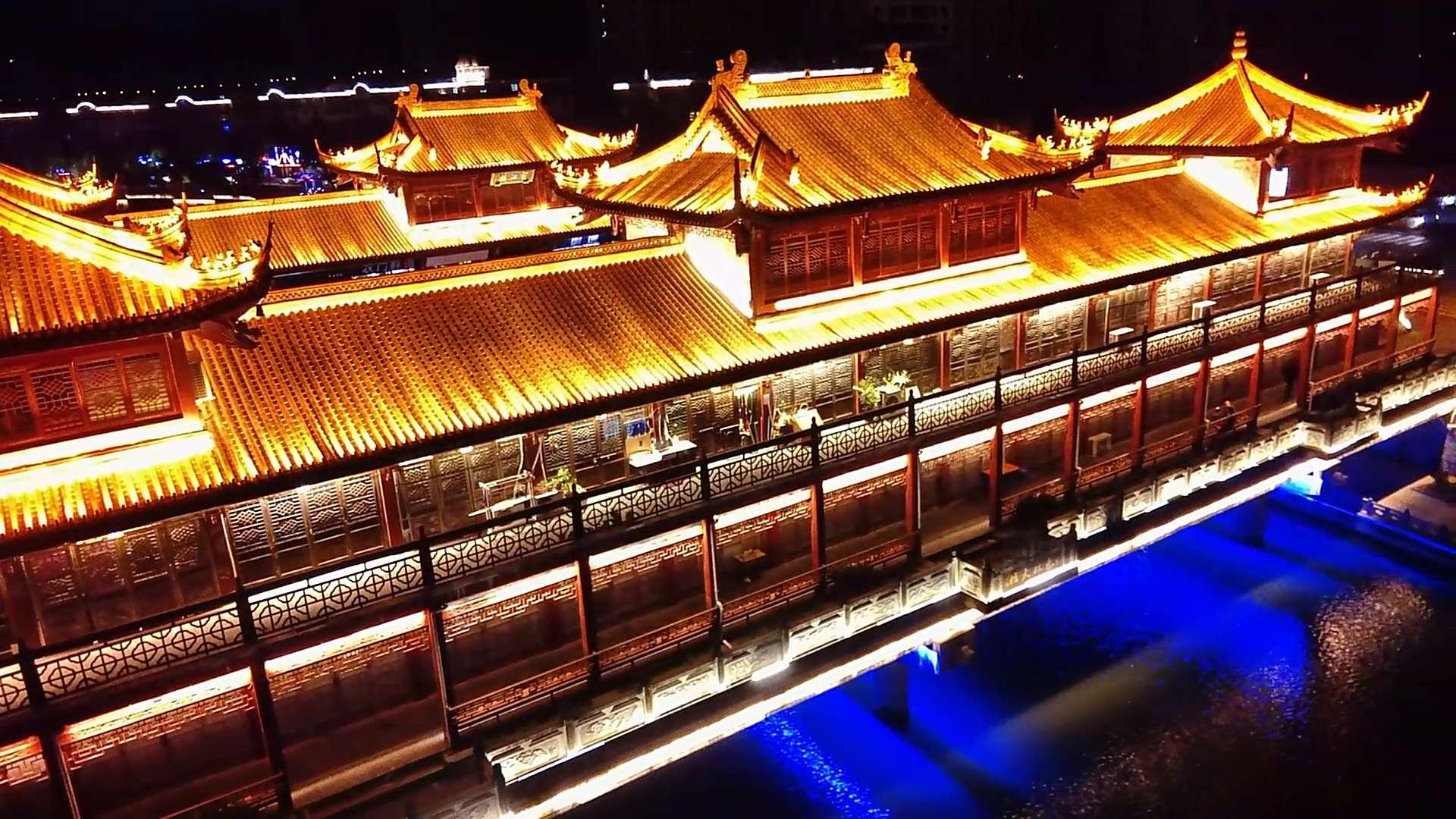 用最靓的机拍最亮的夜