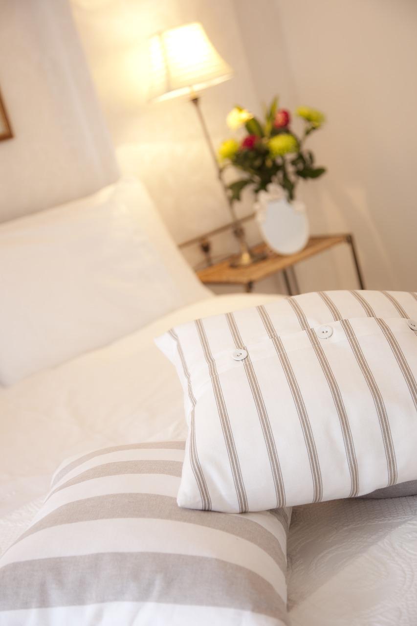 3. 床头高度规范