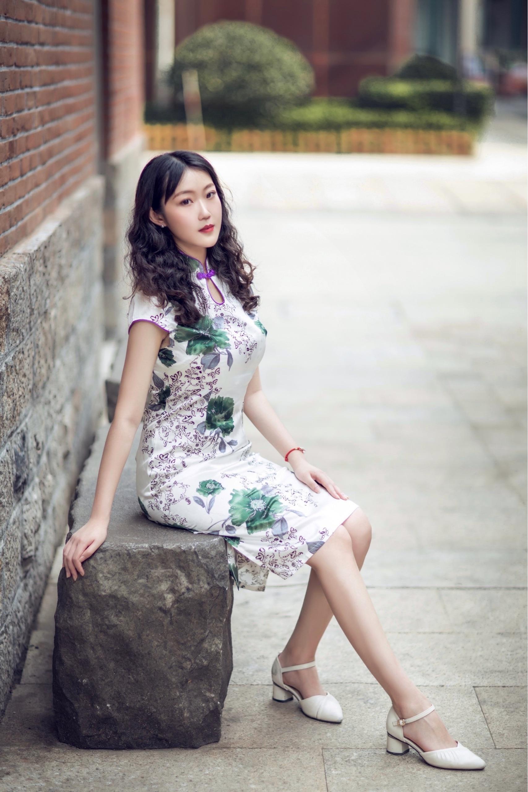 长相如何的女生才算得上清秀