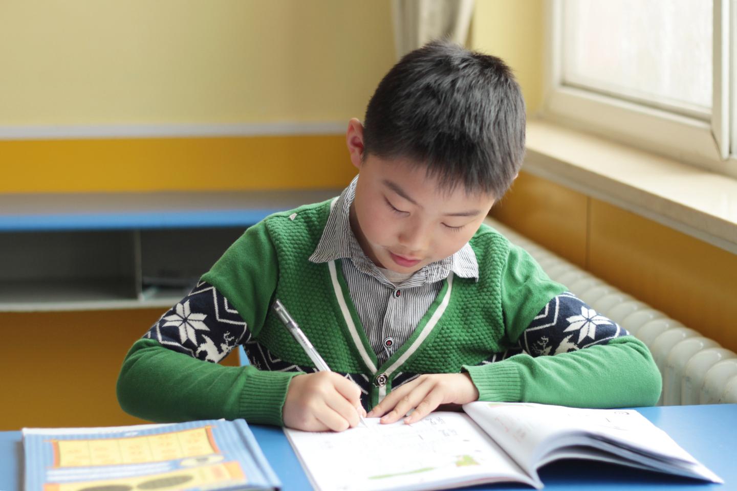 写字老师强烈推荐 适合低年级小学生的有效练字方法 知乎 写字老师强烈推荐 适合低年级小学生的有效练字方法 知乎