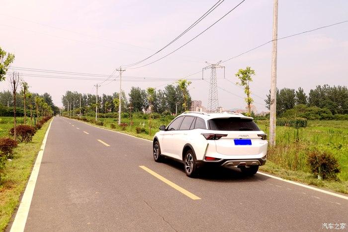 好的道路行驶在上面也是非常的舒服,对于车子来说也有很多好处奕炫gs