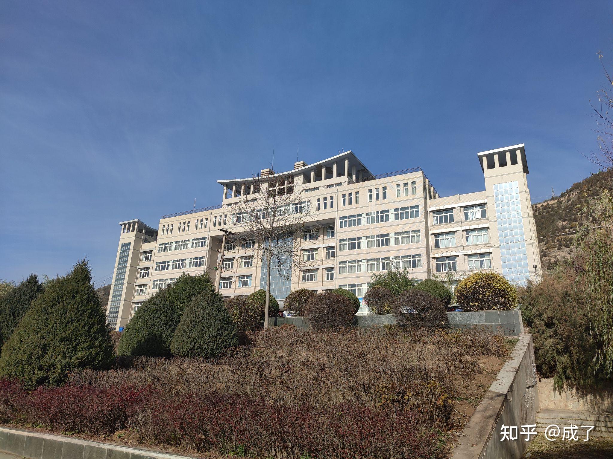 甘肃中医药大学定西校区怎么样
