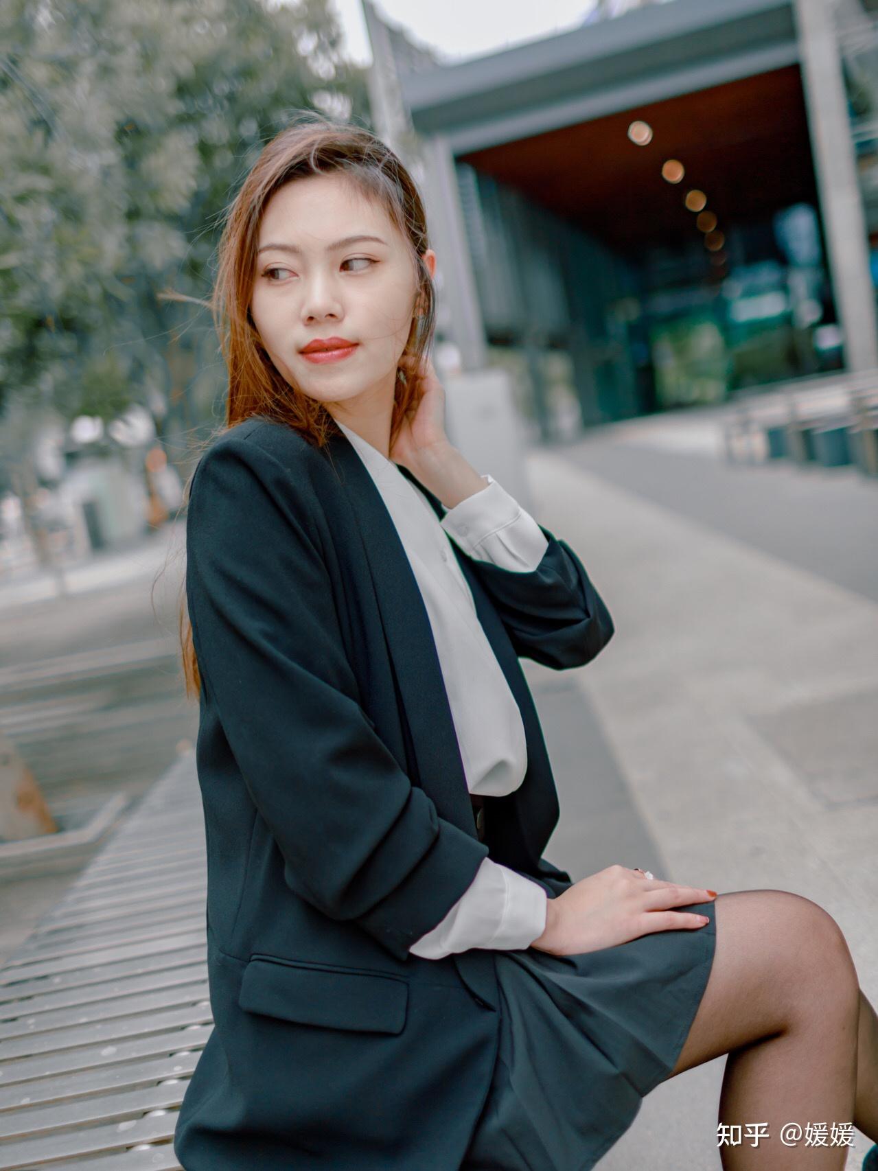 30高校女教师日常如何穿搭才会显出知性美