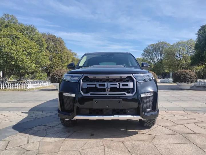 福特"霸界"兼顾商务和越野的suv    西安金泰福