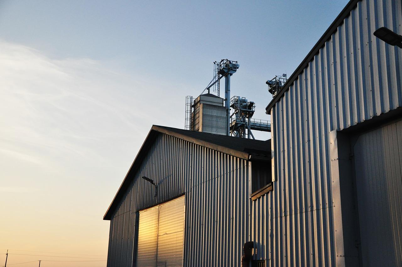 公共电梯厅最小多少